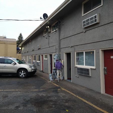 Highway Motel Saint Paul Exterior photo
